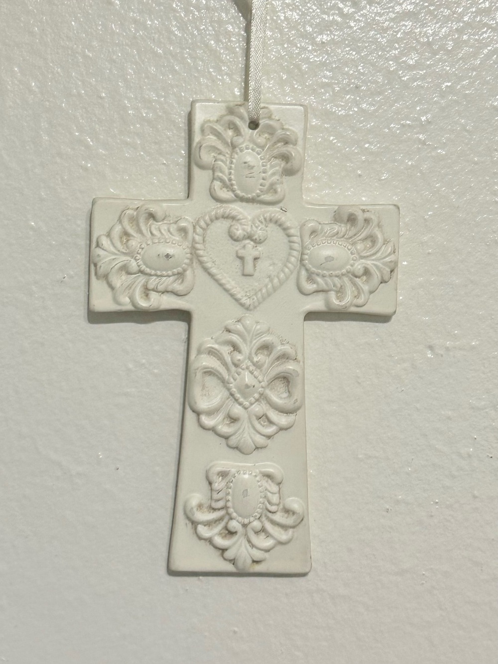White Ceramic Western Style Cross 6.5 X4.5